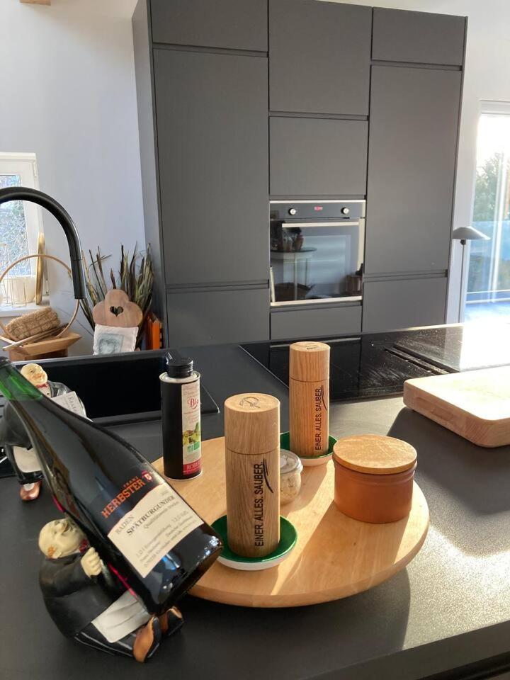 EhrenkirchenNeues Penthouse-Loft Mit Konuskarte Fuer Gratis Oepnvアパートメント エクステリア 写真