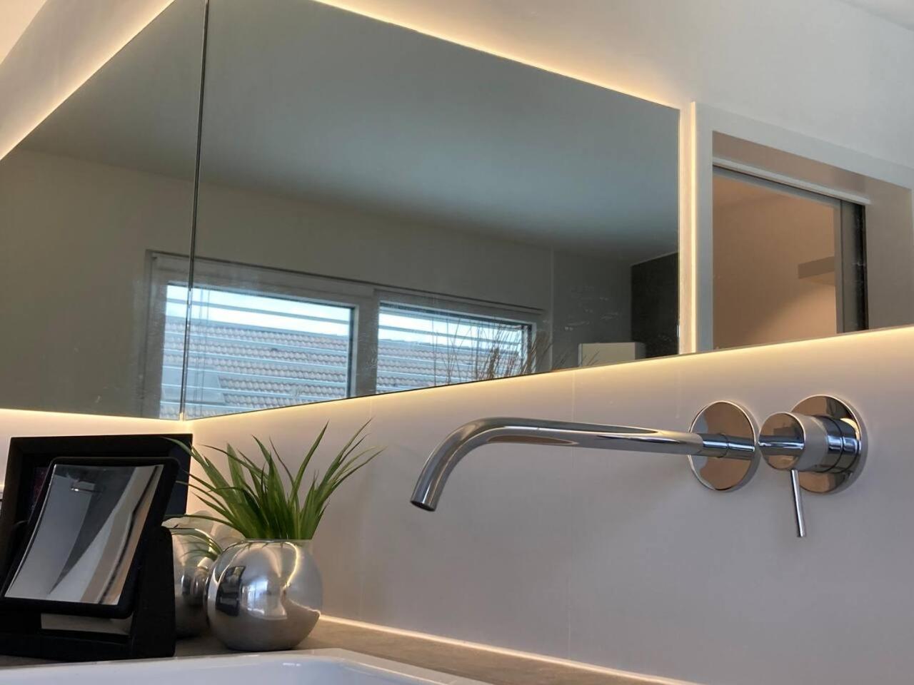EhrenkirchenNeues Penthouse-Loft Mit Konuskarte Fuer Gratis Oepnvアパートメント エクステリア 写真